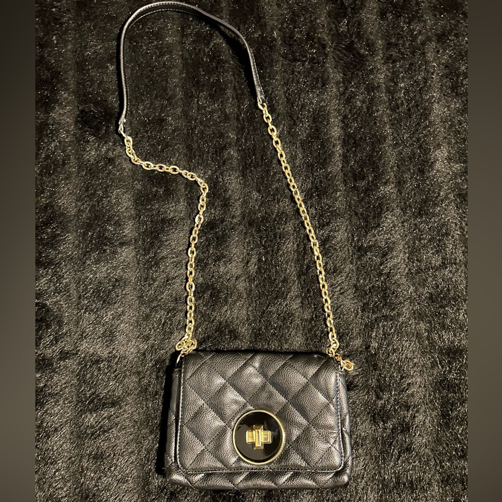 Banana Republic Ladies Purse crossbody or over the shoulder! Great quality!🥰🥰